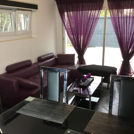Holiday home Chez Louloute Frejus